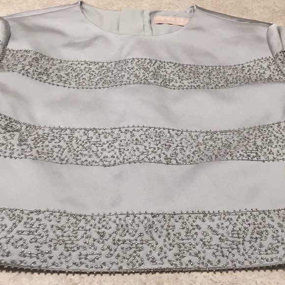BNWT AUSTRALIAN DESIGNER KEEPSAKE SILVER BEADED SATIN CAP SLEEVE CROP TOP - Picture 6 of 6
